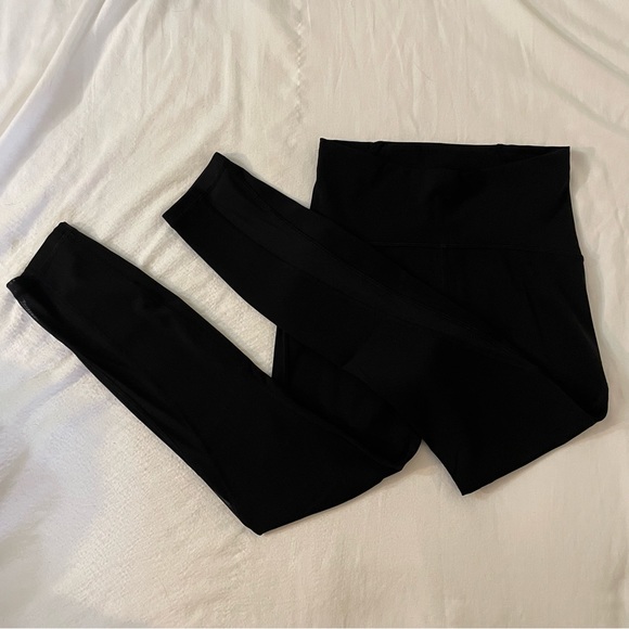 Lululemon Train Times 7/8 Pant *25" Black (First Release) - Picture 2 of 8
